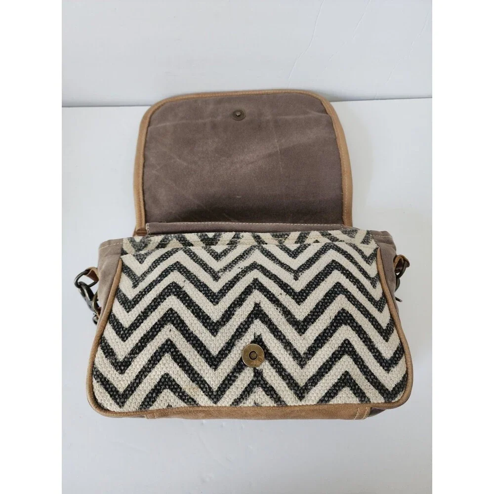 Myra Bag Artistic Chevron Cowhide Shoulder Handbag Crossbody Western Bag Aztec